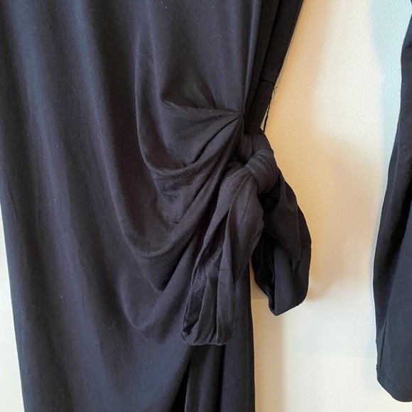 Contemporaine Side Tie Black Dress - Picture 3 of 11